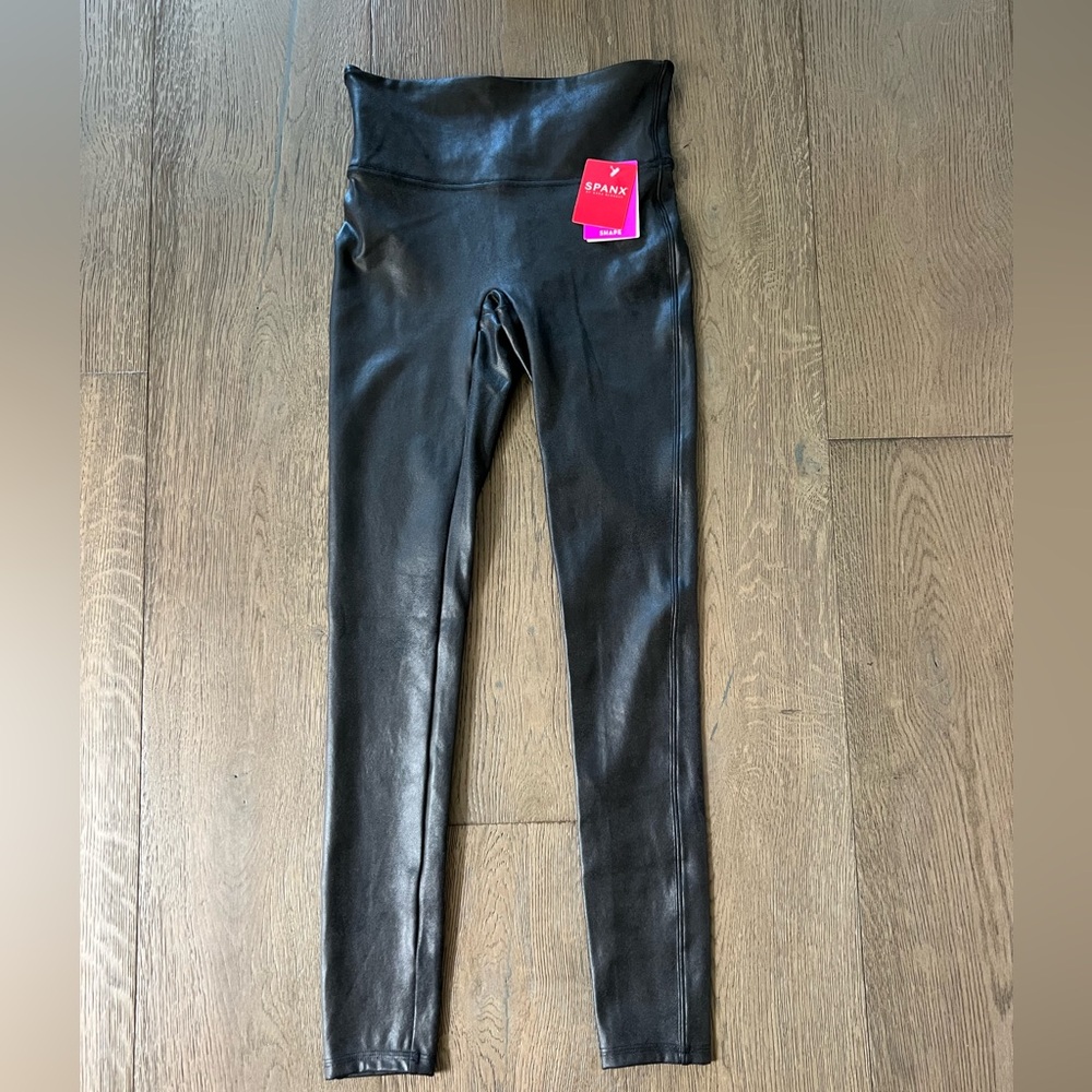 NWT Spanx S Black Faux Leather Leggings Stretch Classic Comfort Slimming Shaping